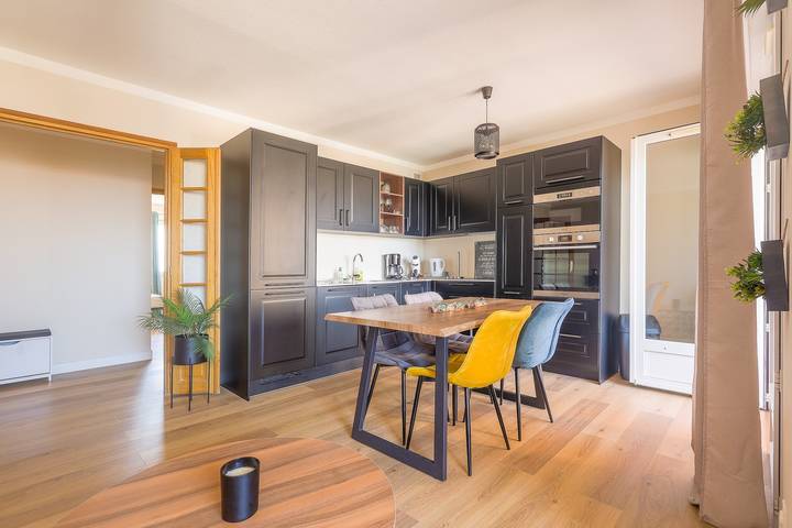 Location de vacances pour 6 personnes, avec Balcon à L'Île-Rousse