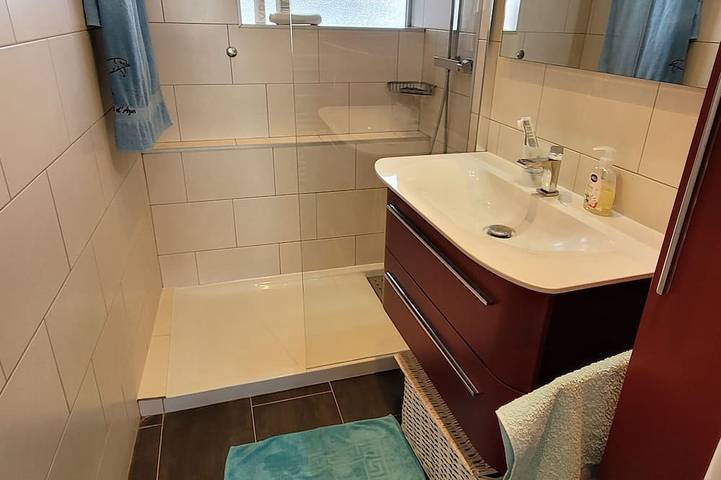 Gîte pour 6 personnes, avec terrasse dans Plage de la Pierre au Tambour - 3