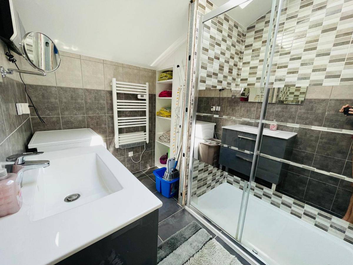Appartement entier, Appartement T3 - Côté Lac - Les appartements de Lucie à Allinges in Allinges, Région de Thonon-les-Bains