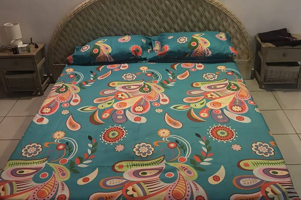 Villa des caraïbes à proximité de la mer , avec piscine privée. Arrivée autonome in Sainte-Anne, Guadeloupe