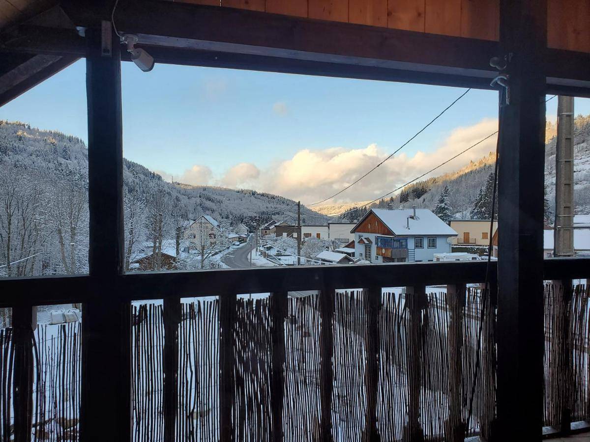 Appartement entier, One-Bedroom Apartment in Plainfaing, Parc naturel régional des Ballons des Vosges