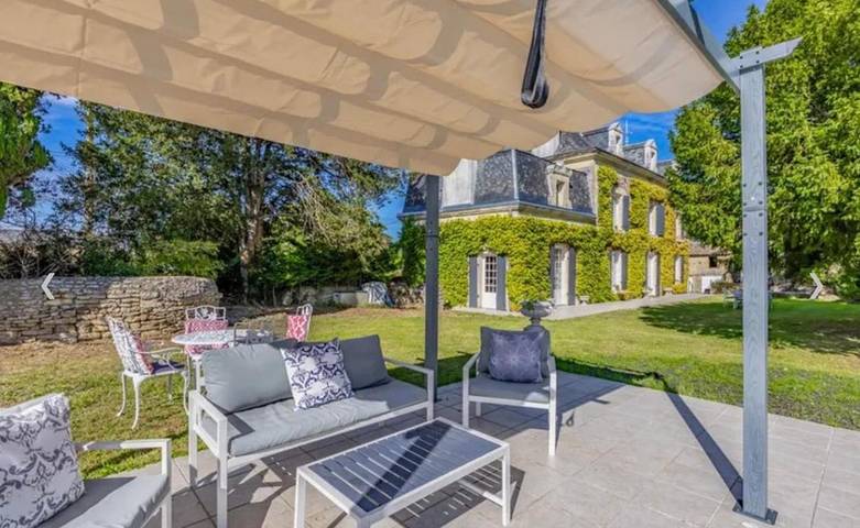 Chambre d’hôte pour 2 personnes, avec Terrasse et Jardin ainsi que Piscine et Vue