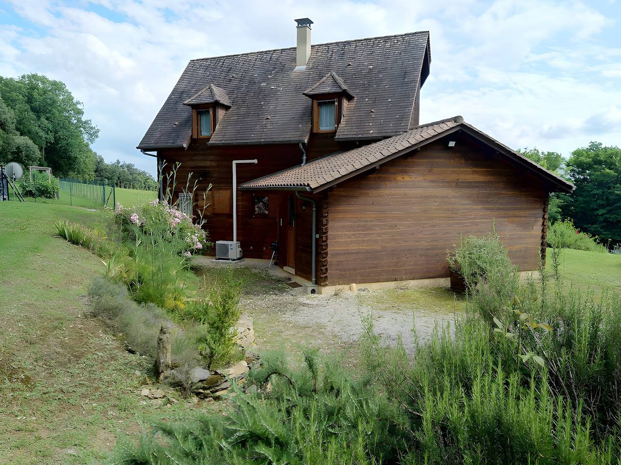 Gîte Le Bosquet avec terrasse privée, jardin et climatisation à Calviac-en-Périgord in Calviac-en-Périgord, Périgord Noir