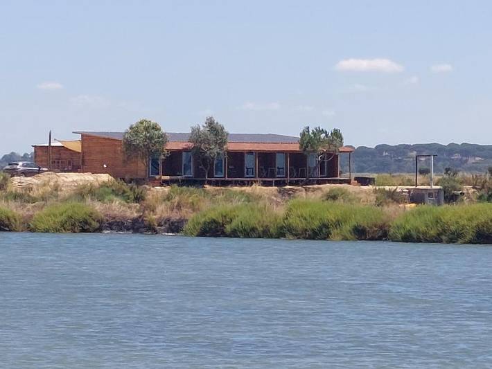 Camping für 4 Personen, mit Terrasse und Garten sowie Whirlpool in Metropolregion Lissabon