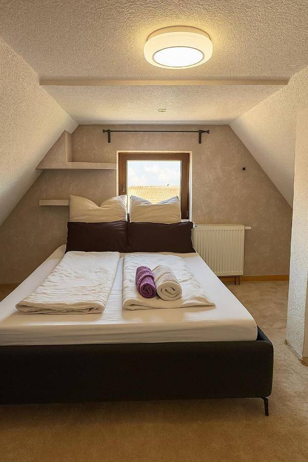 Ferienhaus für 5 Personen, mit Terrasse und Ausblick, mit Haustier in Stuttgart