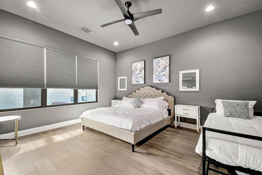 Stay in Luxury @ The Pearl ~ .5M to Riverwalk in San Antonio, Bexar County