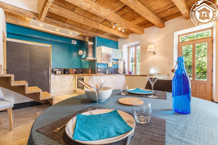 Gîte pour 2 personnes, avec terrasse à Brison-Saint-Innocent - 2