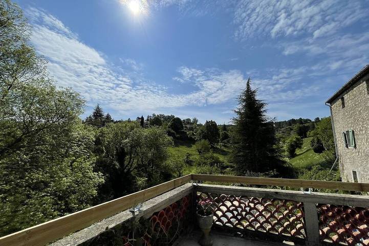 Gîte pour 5 personnes, avec balcon et jardin à Saint-Andéol-de-Berg