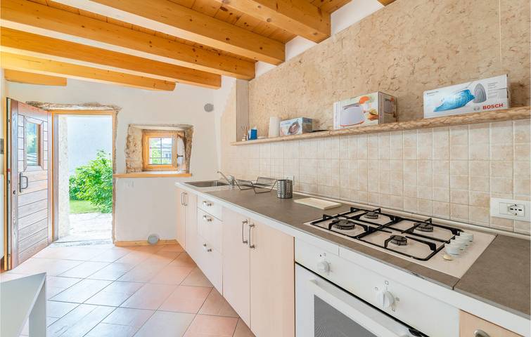 Splendido appartamento 2BR con vista e terrazza in Sant'Anna d'Alfaedo, Provincia di Verona