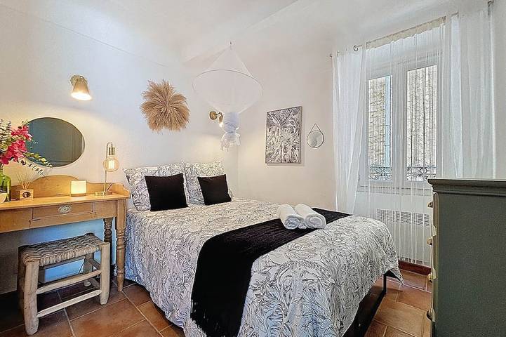 Ganze Wohnung, Le Figuier de Saint-Cé - Kleiner Garten - Terrasse - Aussicht in Saint-Cézaire-sur-Siagne, Mittelmeerküste (Frankreich)