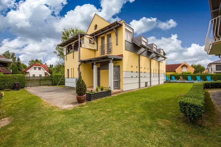 Ferienwohnung für 4 Personen, mit Balkon und Garten in Balatonmariafürdö - 4