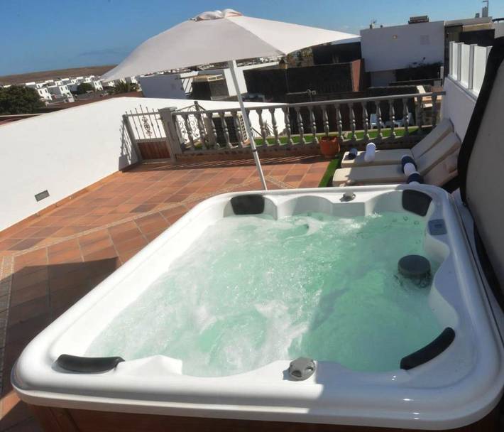 Chalet para 4 personas, con piscina además de terraza y vistas en Lanzarote - 3