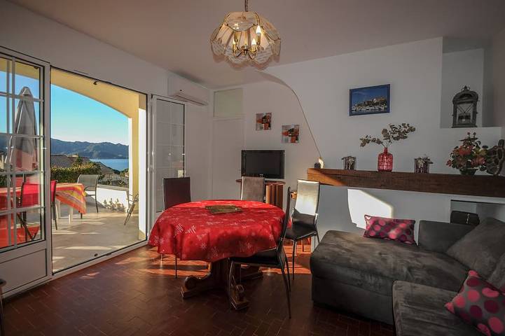 Ferienwohnung für 6 Personen, mit Terrasse und Garten - 1