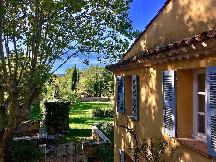 Location de vacances pour 7 personnes, avec jardin ainsi que piscine et vue à Néoules - 3