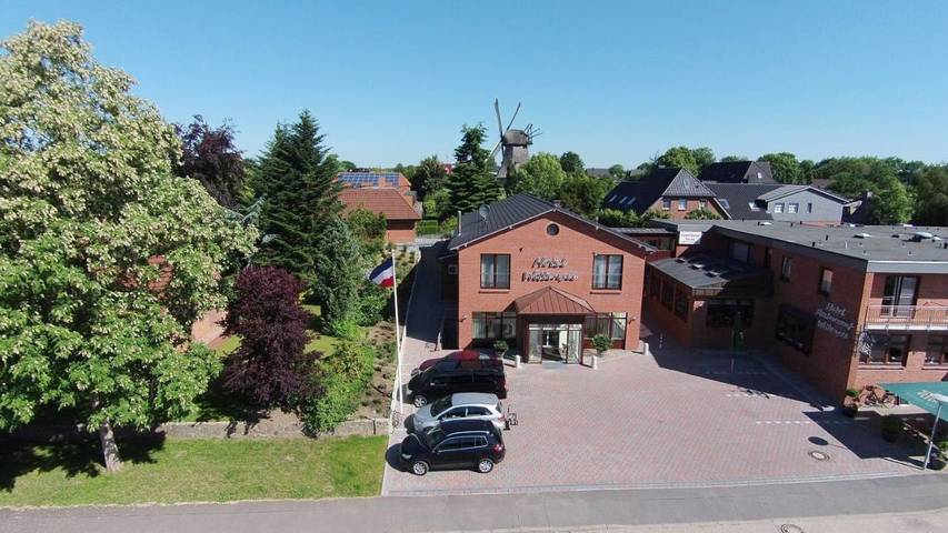Hotel für 4 Personen, mit Balkon und Terrasse sowie Garten in Groß Wittensee