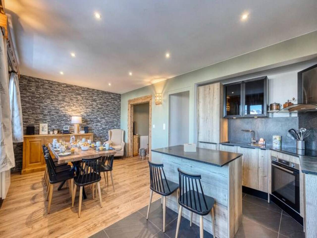 Ganze Wohnung, Apartment in Vieil Alpe in der Nähe der Skilifte in Saint-Nazaire-les-Eymes, Isère