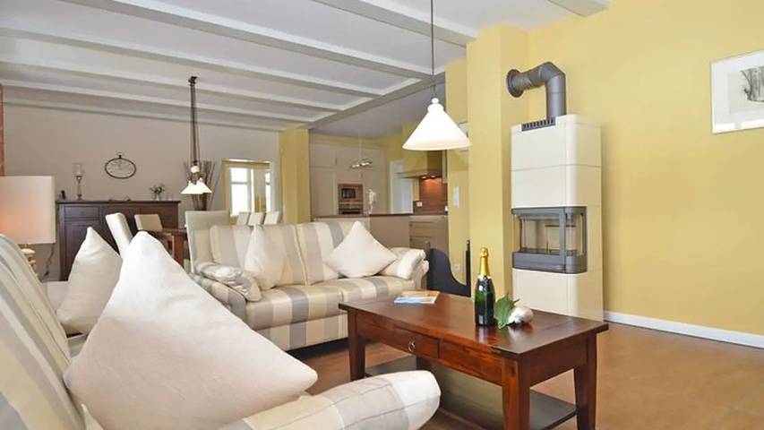 Ferienhaus für 7 Personen, mit Sauna und Garten