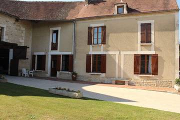 Gîte pour 7 personnes, avec terrasse et jardin à Roffey