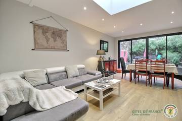 Gîte pour 6 personnes, avec jardin et terrasse à Plérin