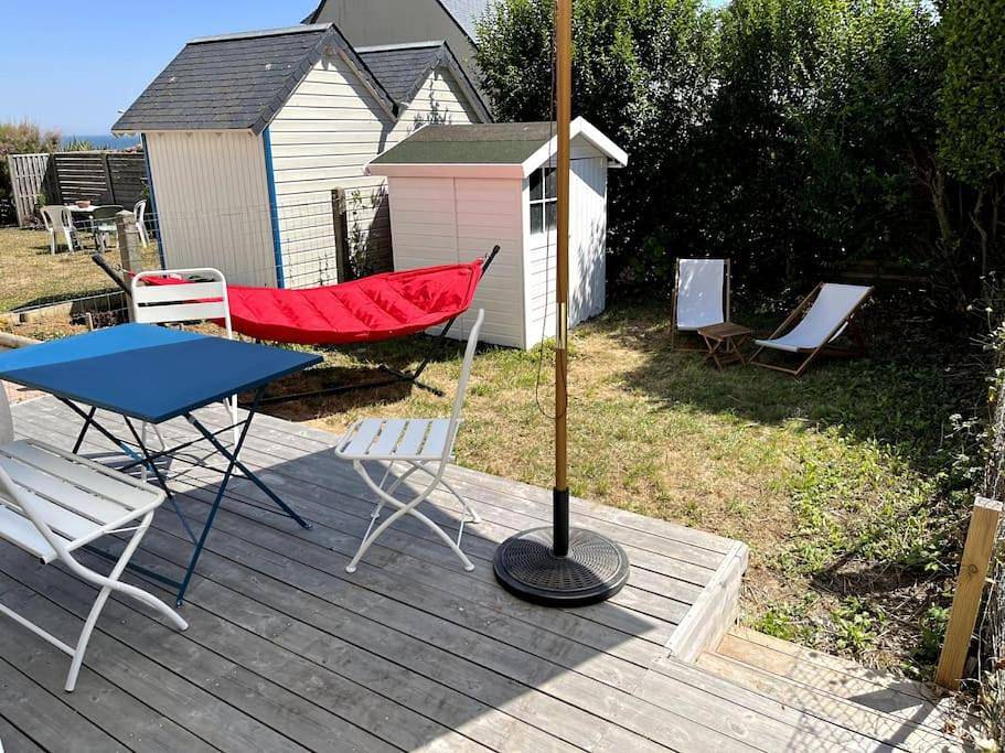La Cabine Vue Mer in Luc-sur-Mer, Région de Caen