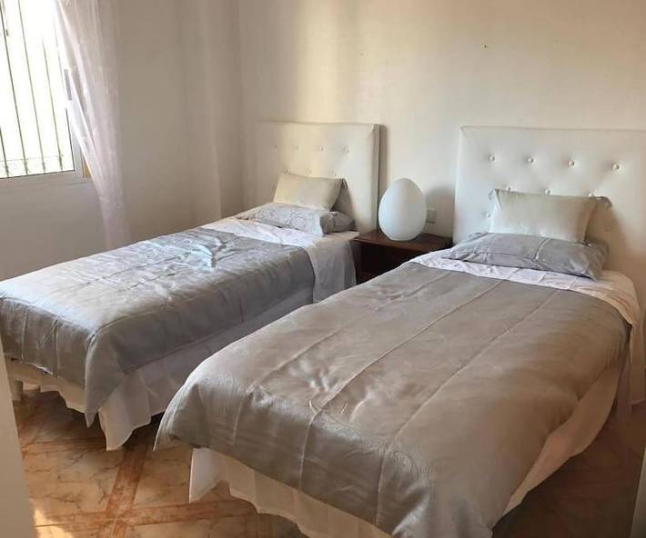 Ferienwohnung für 4 Personen, mit Pool und Balkon - 1