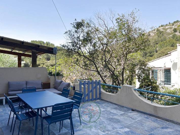 Gîte pour 3 personnes, avec terrasse et vue dans Calanque des Figuieres - 2