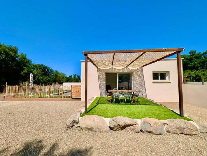 Location de vacances pour 6 personnes, avec jardin et piscine, animaux acceptés à Serra-di-Fiumorbo - 4