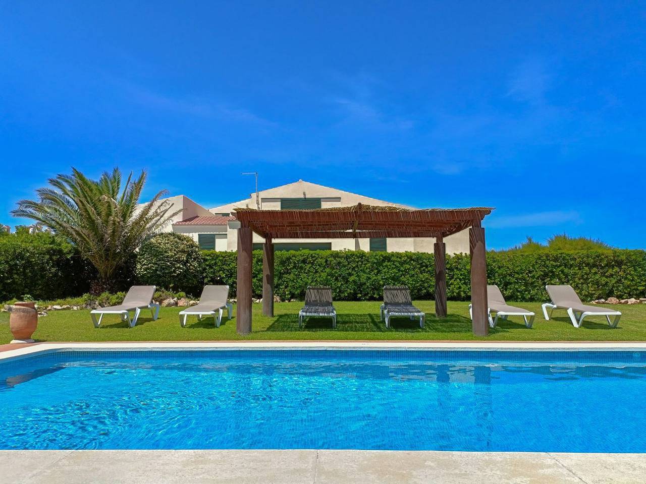Villa for 6 People in Punta Grossa, Es Mercadal