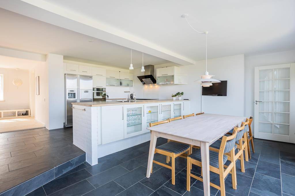 Large, Modern Villa with Sea View and Enclosed Garden in Hirtshals, Tannisbucht