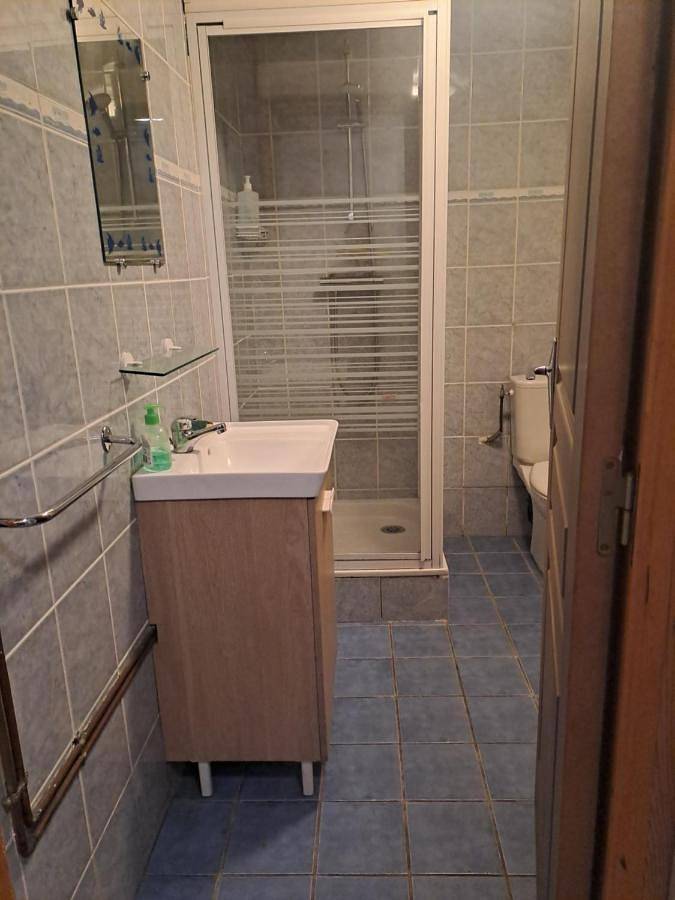 Gîte pour 2 personnes, avec terrasse à Engins - 3