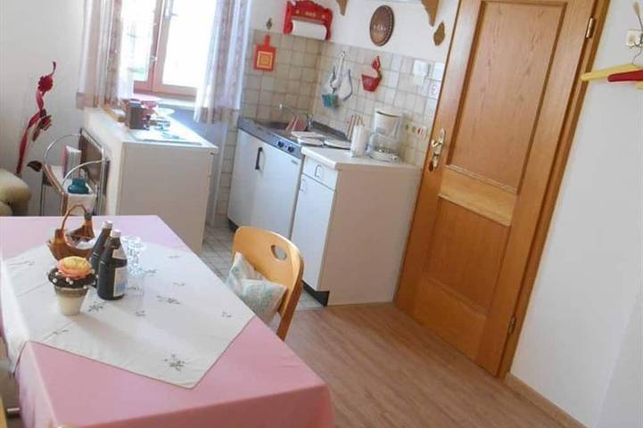 Ferienwohnung für 2 Personen, mit Terrasse in Saulgrub