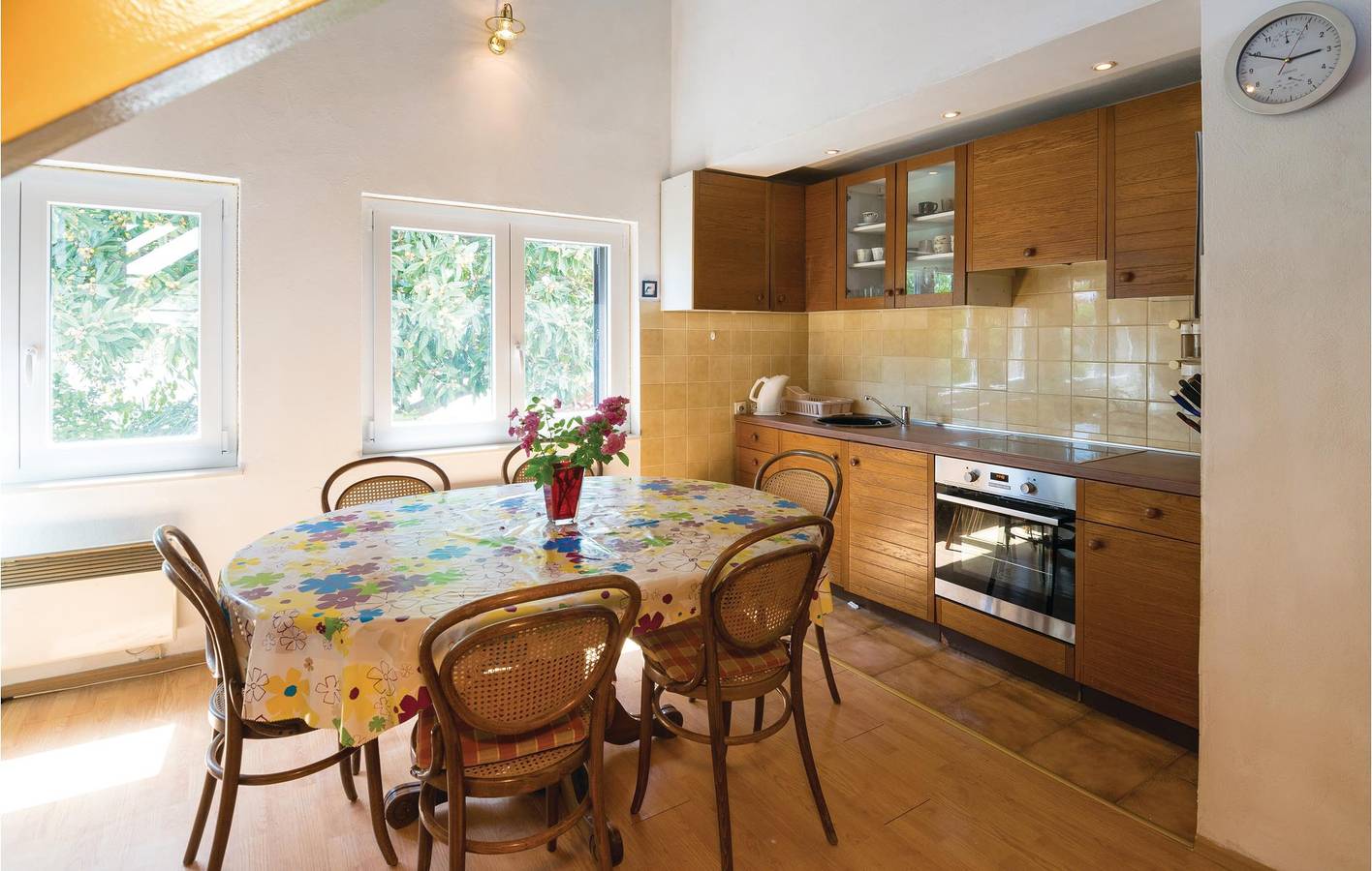 Ferienhaus für 6 Personen mit Terrasse in Bibinje, Zadar