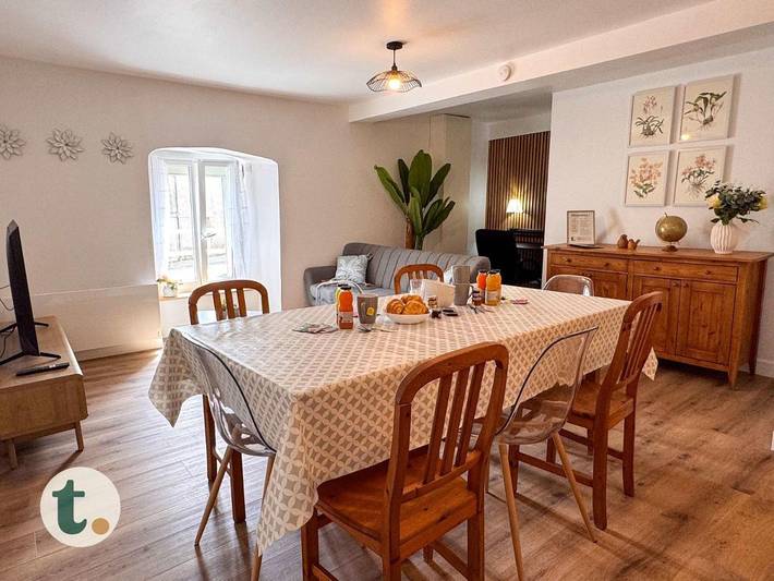 Gîte pour 8 personnes à Saint-Michel-Mont-Mercure - 2