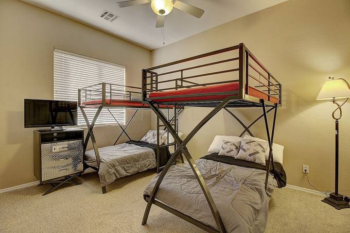 Vacation rental for 8 people, with terrace in North Scottsdale