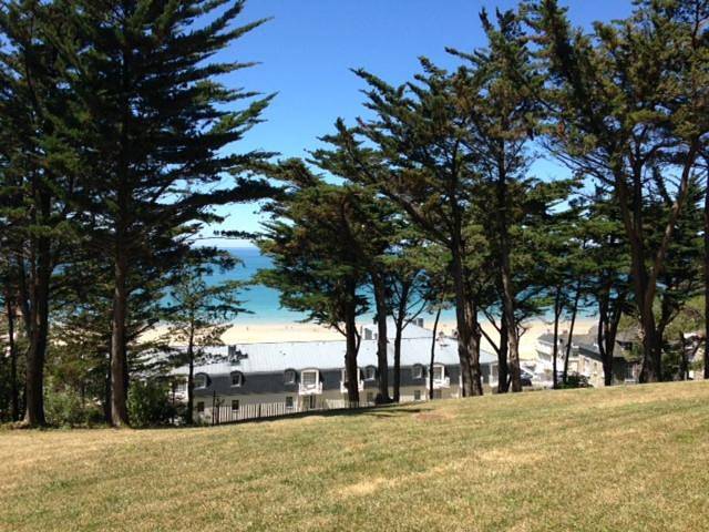 Location de vacances pour 4 personnes, avec vue et balcon dans Office de Tourisme de Pleneuf Val Andre - 3