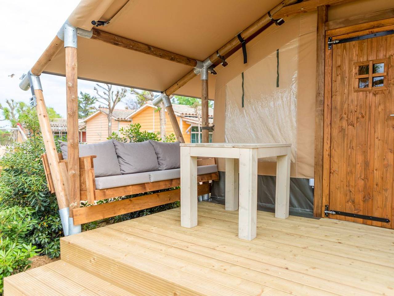 Bungaló de lona con terraza para 2 personas in Platja de la Conca (Malgrat de Mar), Malgrat de Mar