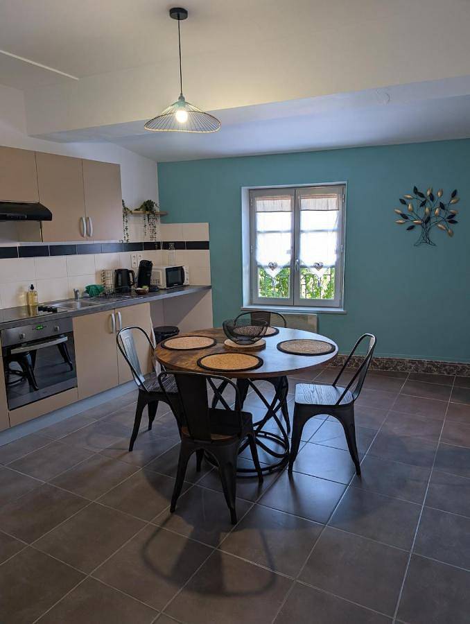 Appartement entier, T2 tout confort, cité, parking in Carcassonne, Région de Carcassonne