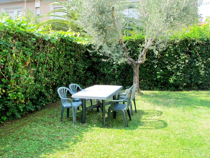 Ferienwohnung für 5 Personen, mit Balkon und Garten in Marina di Massa - 3