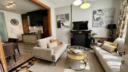 Location de vacances pour 3 personnes, avec jardin à Ciney