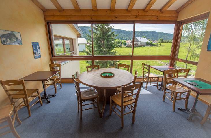 Gîte pour 6 personnes, avec balcon ainsi que jardin et sauna, animaux acceptés à Chapelle-des-Bois - 4