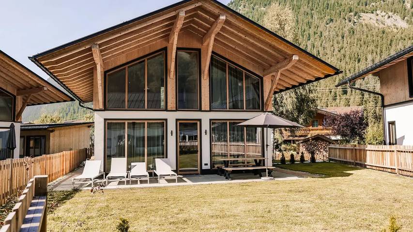 Chalet für 5 Personen, mit Terrasse und Sauna in Bichlbach