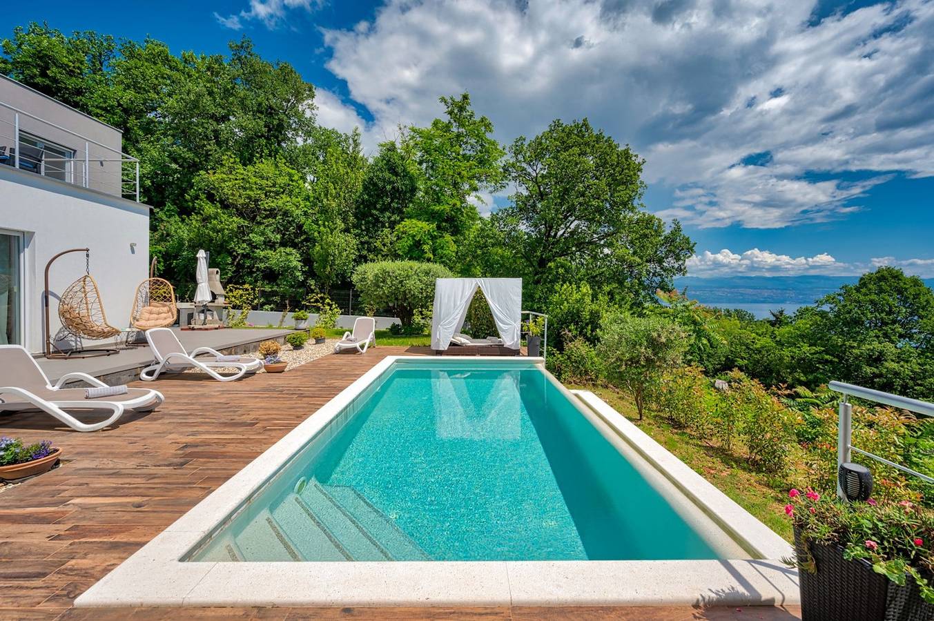 Villa Lina - wunderschöne Villa mit Infinity-Pool in Strandnähe in Lovran, Opatija Riviera