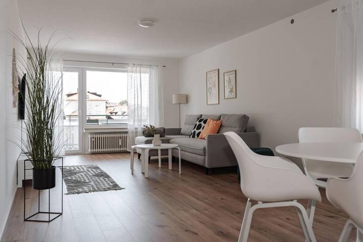 Apartmenthotel für 4 Personen, mit Balkon - 1
