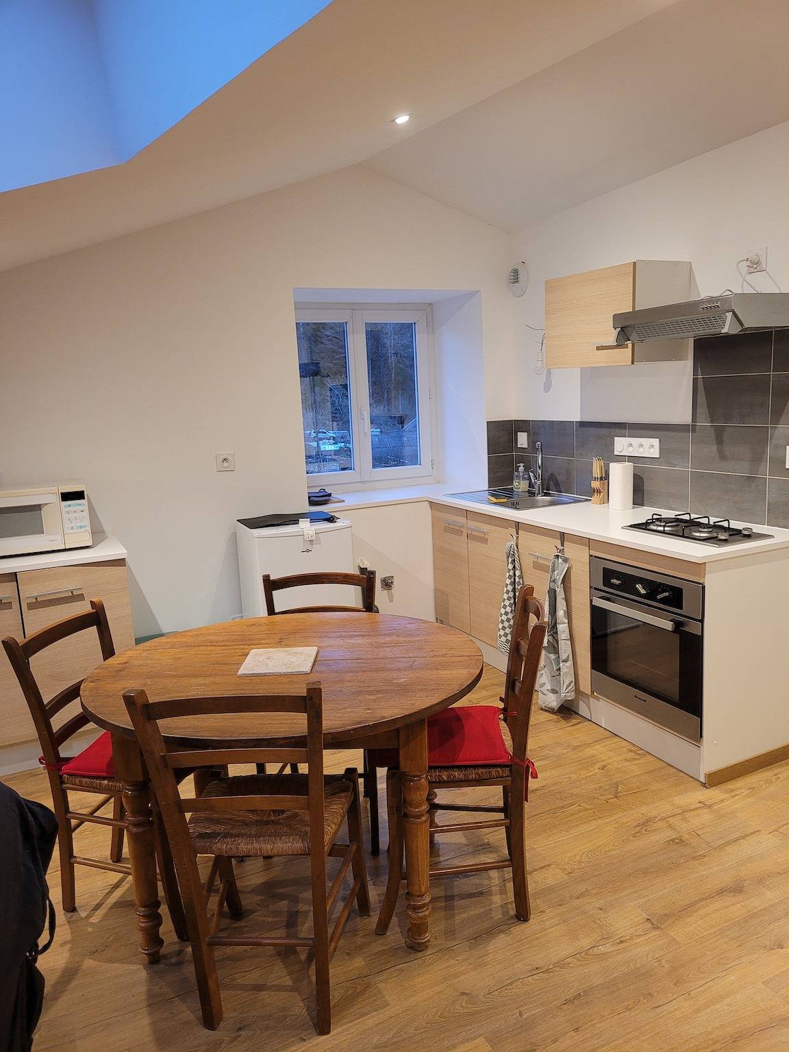 Ganze Wohnung, Apartment „Dans Hameau Du Vercors“ mit gemeinsamer Terrasse und Wlan in Saint-Agnan-en-Vercors, Parc naturel régional du Vercors