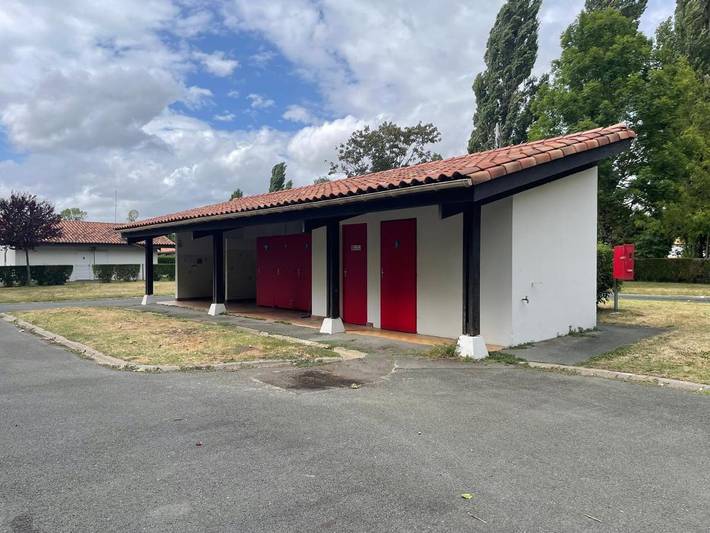 Location de vacances pour 2 personnes, avec terrasse et piscine à Pons - 4