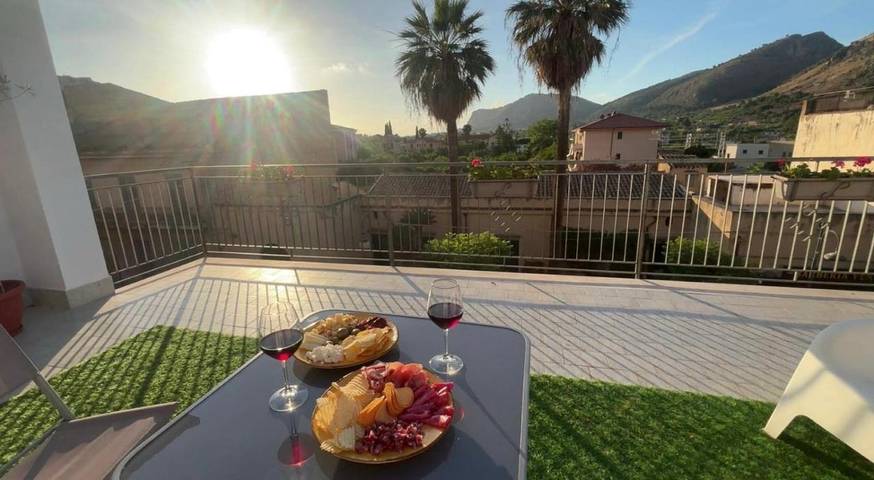Casa vacanza per 2 persone, con panorama e terrazza a Santa Flavia