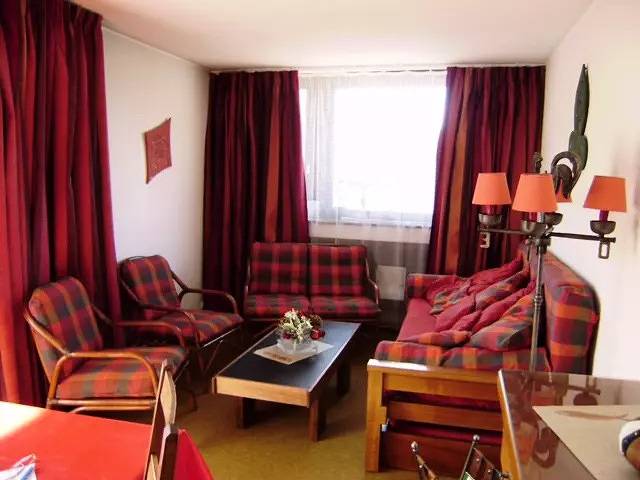 Gîte pour 9 personnes, avec balcon dans Les Menuires - 2