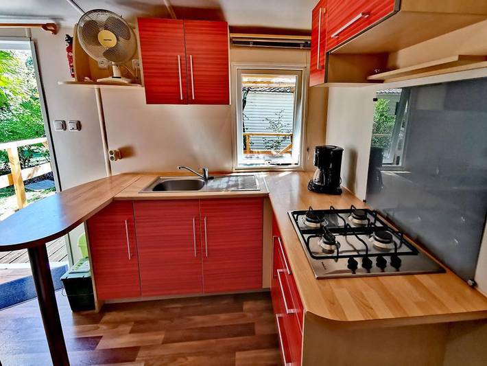 Camping Les Hortensias - Mobilheim 6 personen - Mobilheim 2 Schlafzimmer+ am Sonntag (Juli/August) in Rosières (Ardèche), Parc naturel régional des Monts d'Ardèche