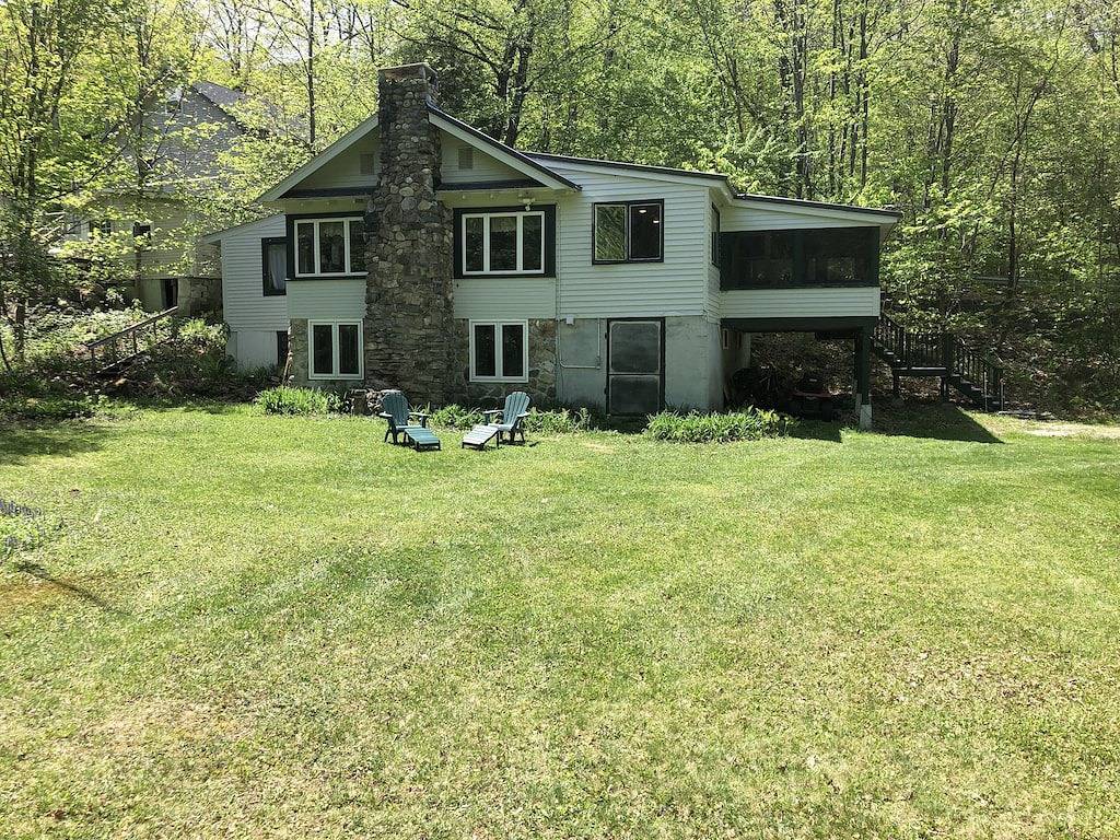 5 min to Mt. Sunapee/Short walk to Newbury Harbor & Beach/Large Backyard in Newbury (NH), Lake Sunapee