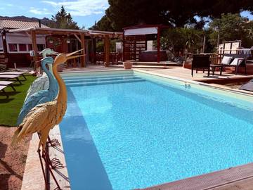 Chambre d’hôte pour 2 personnes, avec terrasse et piscine ainsi que jardin et jacuzzi à Calvi